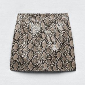 ZARA ANIMAL EMBOSSED FAUX LEATHER SKIRT - Size XS - BRAND NEW WITH TAGS!